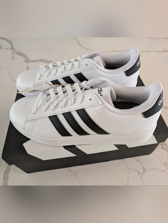adidas Other - adidas Grand Court 2.0 9.5M 10.5W